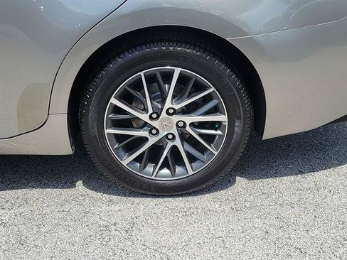Used 2016 Lexus ES 350 w/ Luxury Package w/Wood Trim FWD image 5