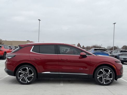 New 2026 Chevrolet Equinox EV LT w/ Convenience Package II image 3