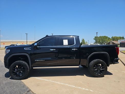 Used 2023 GMC Sierra 1500 Denali w/ Technology Package AWD/4WD image 8