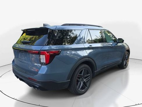 Used 2025 Ford Explorer ST RWD image 6
