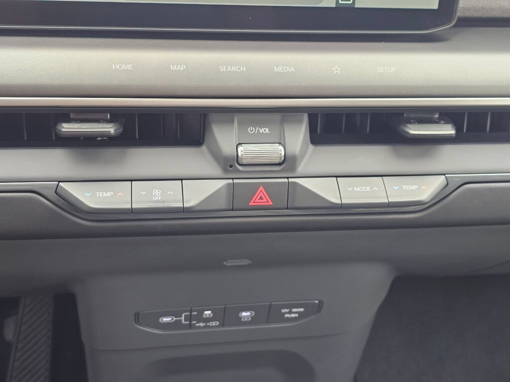 Certified 2024 Kia EV9 Wind AWD/4WD image 18