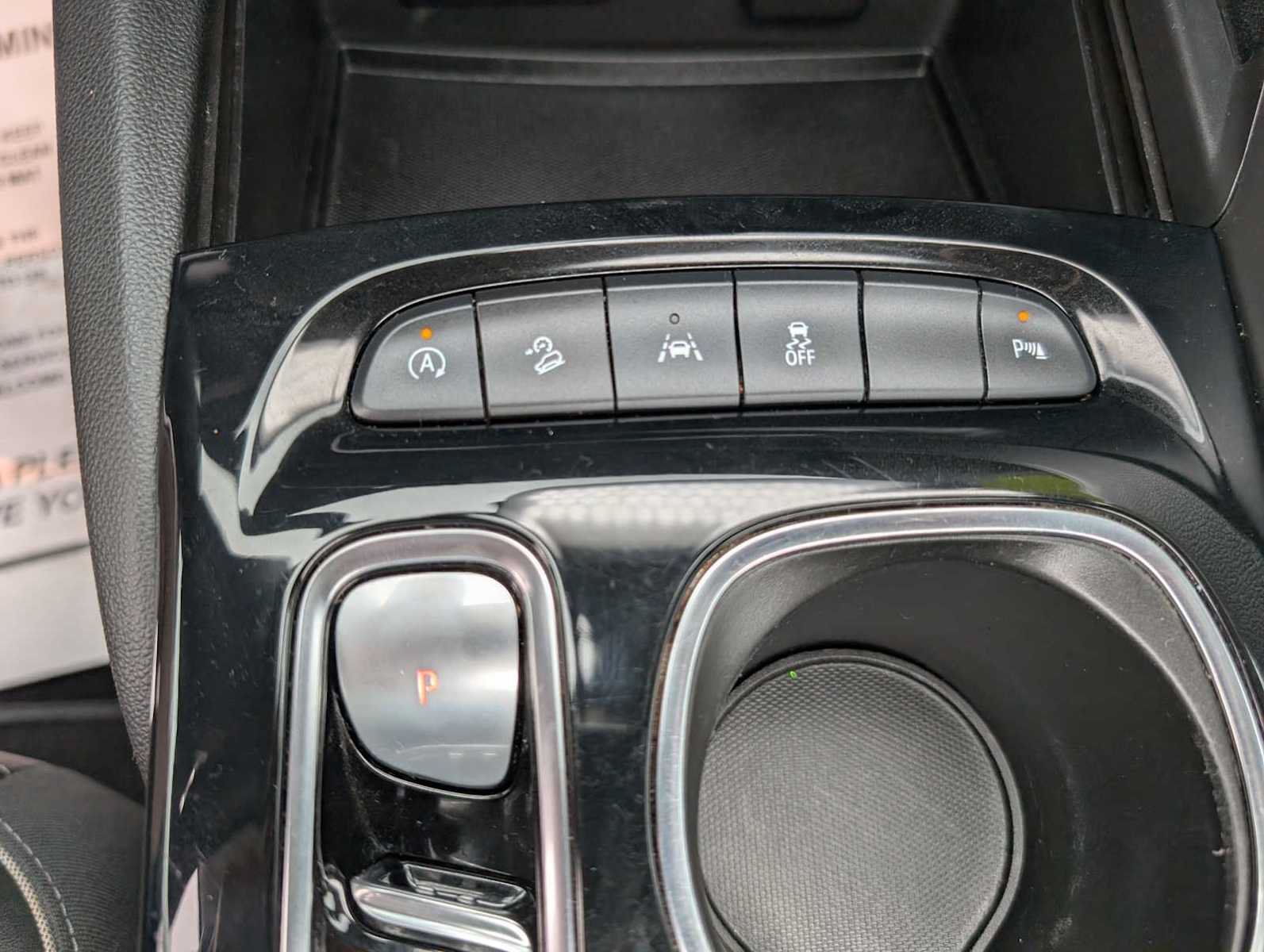 Certified 2021 Buick Envision Essence AWD/4WD image 29