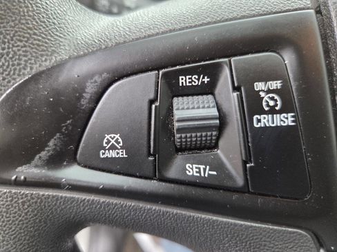 Used 2017 GMC Terrain SLE image 22