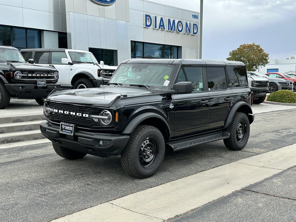 New 2026 Ford Bronco Outer Banks AWD/4WD image 2
