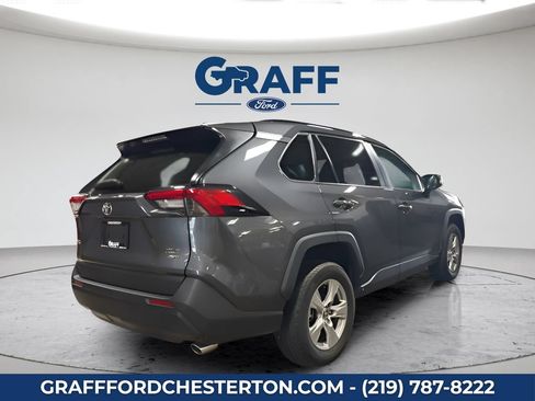 Used 2025 Toyota RAV4 XLE AWD/4WD image 7