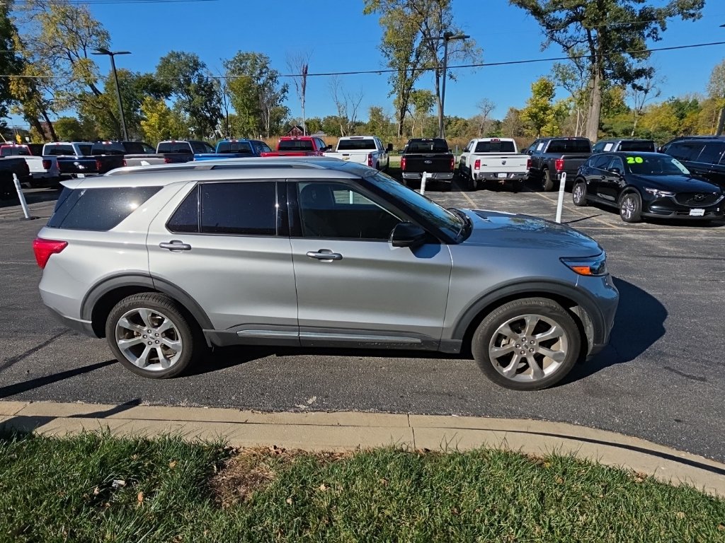 Used 2020 Ford Explorer Platinum w/ Premium Technology Package AWD/4WD image 11