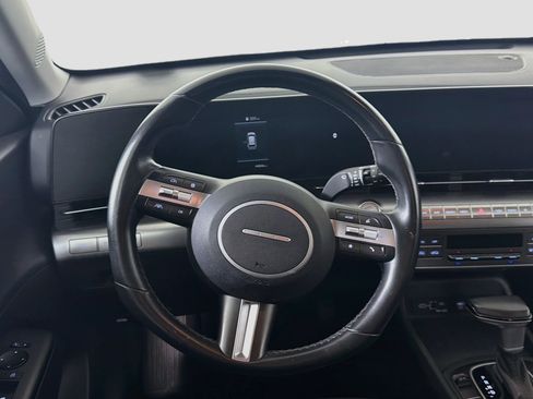 Used 2025 Hyundai Kona SEL FWD image 17