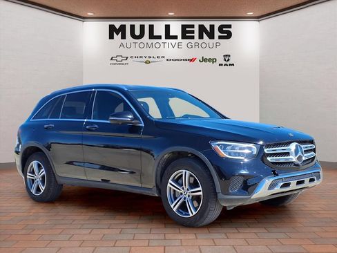 Used 2021 Mercedes-Benz GLC 300 image 3