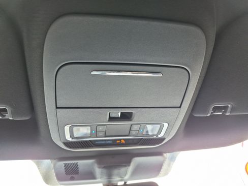 Used 2025 Ford F150 Platinum AWD/4WD image 46
