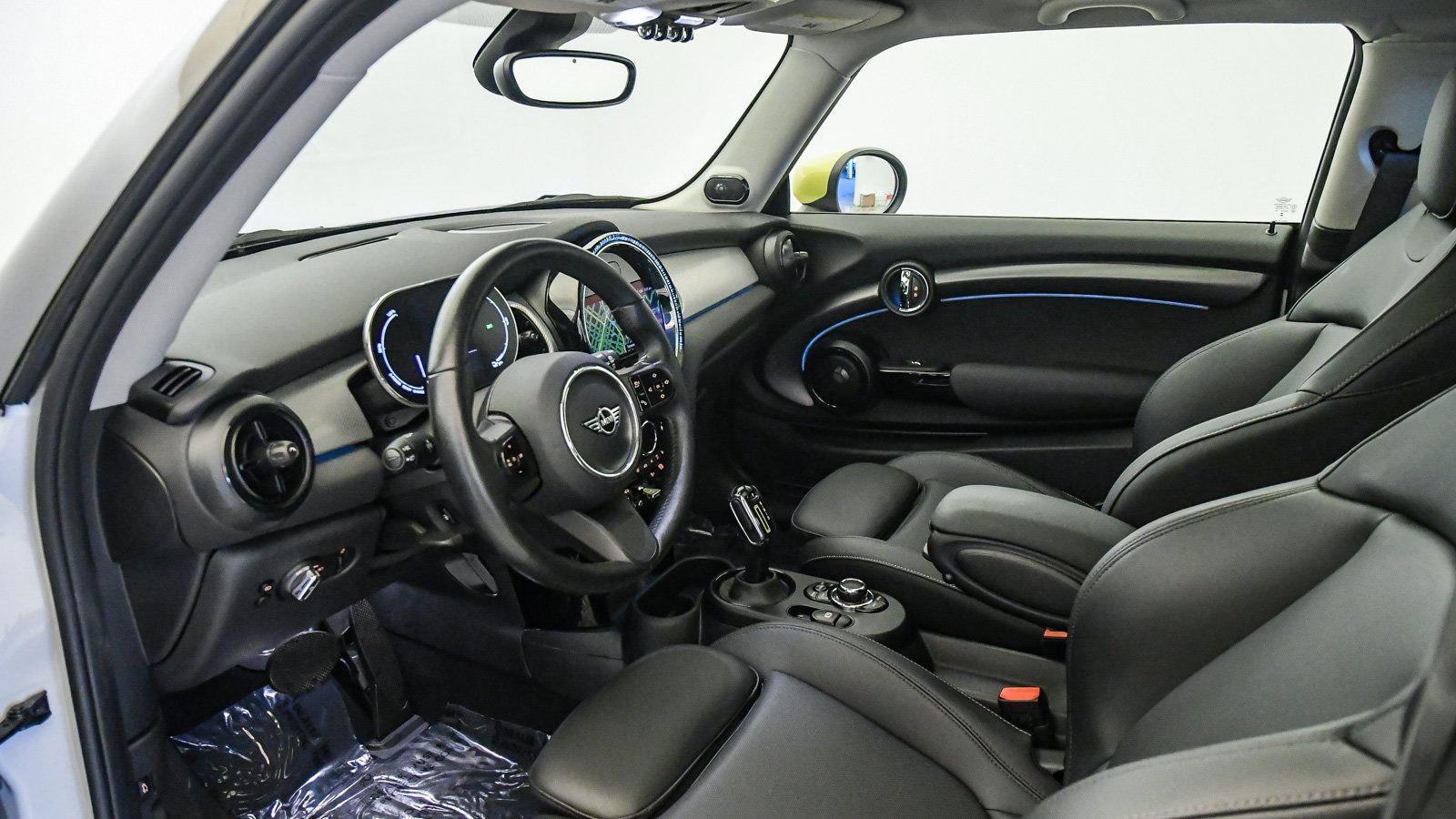 Used 2024 MINI Cooper SE FWD image 19