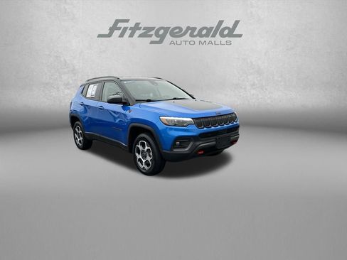 Used 2022 Jeep Compass Trailhawk w/ Trailhawk Elite Group image 1