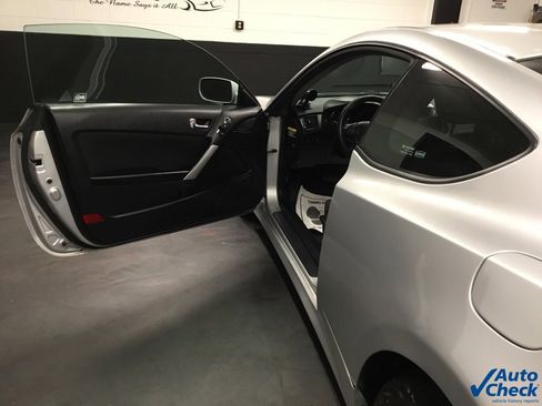 Used 2012 Hyundai Genesis 2.0T image 17