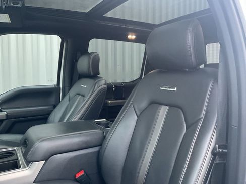 Used 2022 Ford F250 Platinum w/ FX4 Off-Road Package image 11