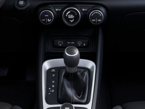 New 2026 Hyundai Venue SEL image 16