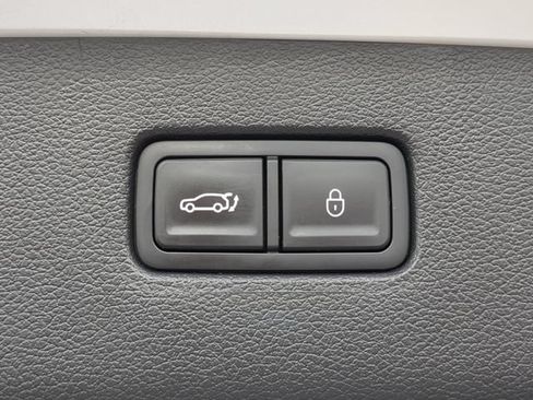 Used 2025 Genesis GV80 2.5T Standard AWD/4WD image 13