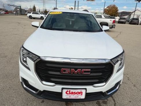 Used 2023 GMC Terrain SLE w/ Driver Convenience Package AWD/4WD image 8