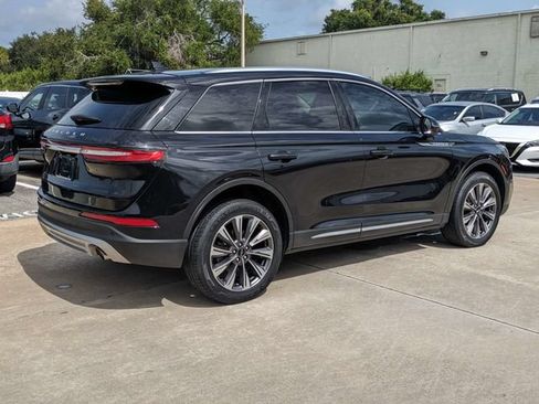Used 2022 Lincoln Corsair Reserve w/ Elements Package FWD image 6