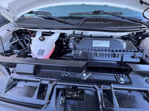 Used 2021 Chevrolet Express 2500 w/ Driver Convenience Package image 31