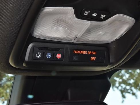 Used 2022 Chevrolet TrailBlazer RS FWD image 31