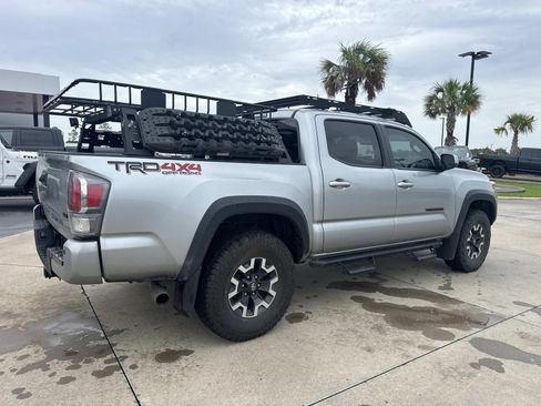 Used 2023 Toyota Tacoma TRD Off-Road w/ TRD Premium Off Road Package AWD/4WD image 7