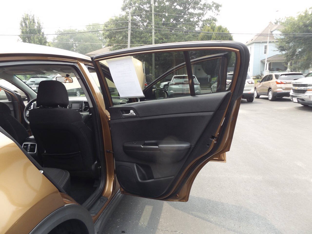 Used 2017 Kia Sportage LX FWD image 27
