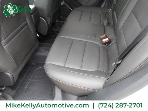 Used 2024 Chevrolet TrailBlazer RS w/ Convenience Package AWD/4WD image 13