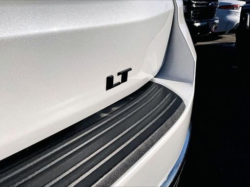 Used 2022 Chevrolet Tahoe LT w/ Luxury Package image 8