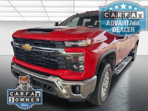 Used 2024 Chevrolet Silverado 2500 LT w/ Texas Edition image 4