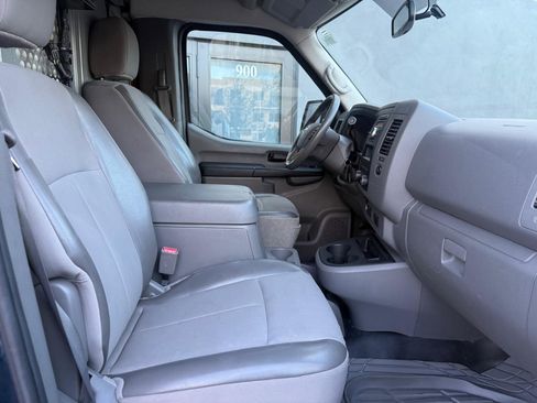 Used 2017 Nissan NV 3500 SL image 23