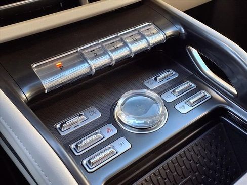 New 2026 Lincoln Nautilus Premier AWD/4WD image 14