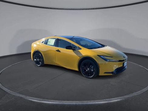 New 2026 Toyota Prius Plug-In Hybrid image 2