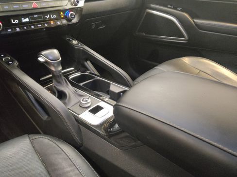 Used 2021 Kia Telluride EX w/ EX Premium Package FWD image 26