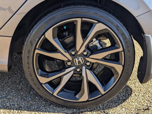 Certified 2021 Honda Civic Sport image 9