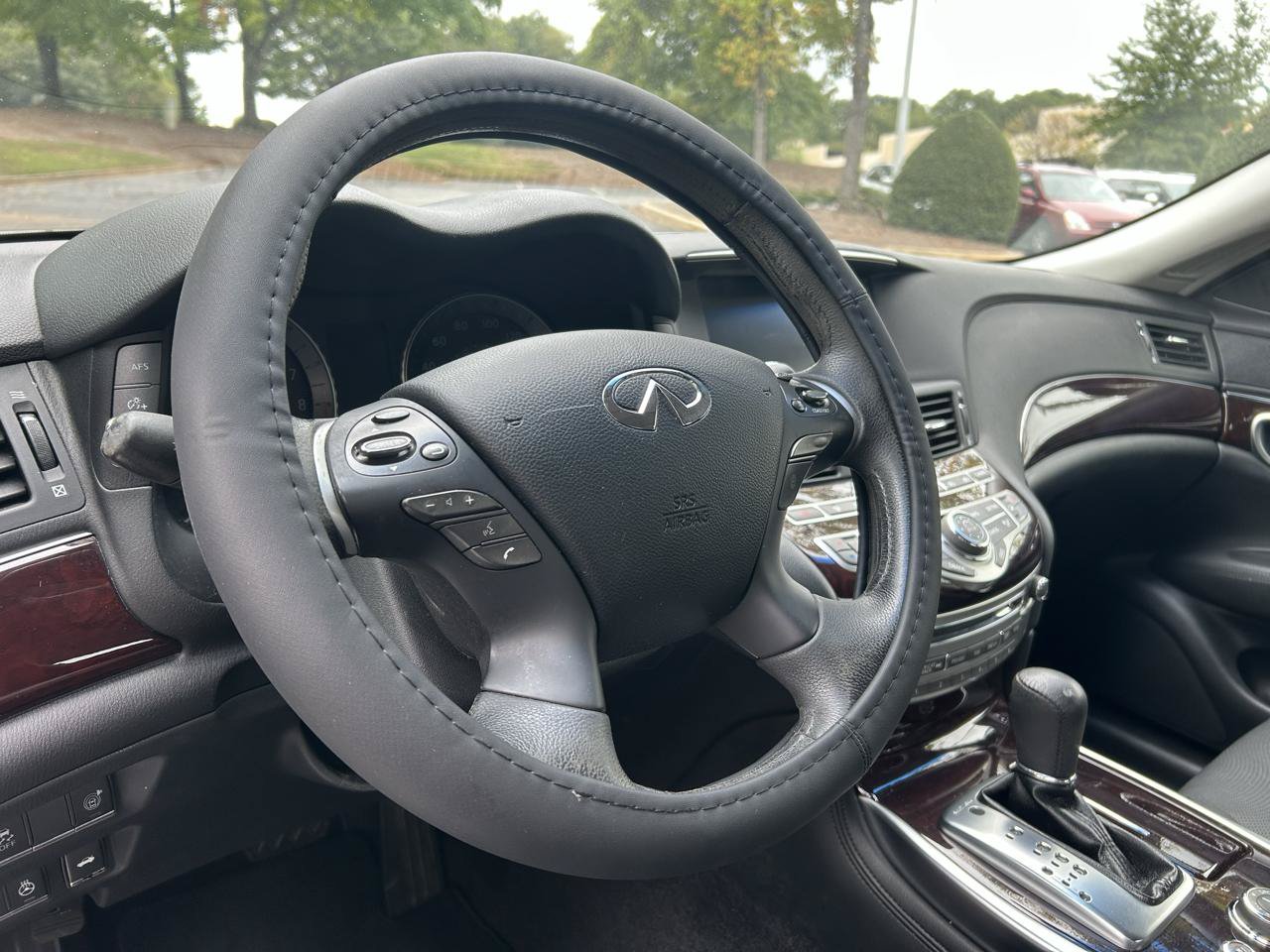 Used 2012 INFINITI M37 w/ Premium Pkg RWD image 11