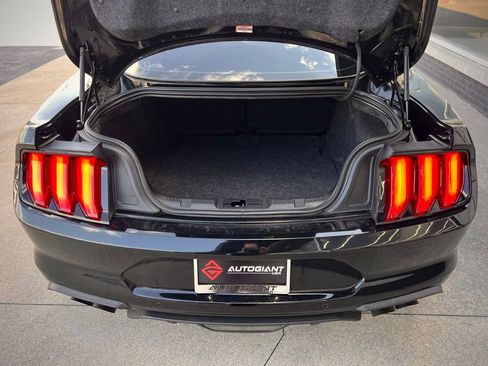 Used 2018 Ford Mustang GT image 19