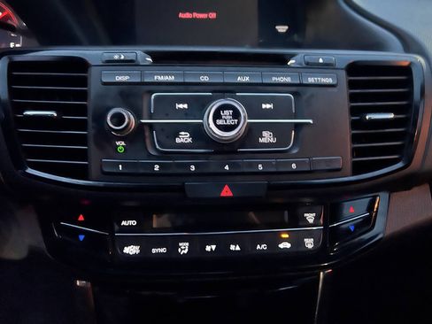 Used 2016 Honda Accord Sport image 10