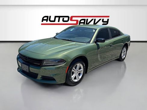 Used 2023 Dodge Charger SXT w/ Cold Weather Package RWD image 3