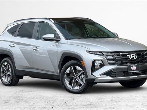 New 2025 Hyundai Tucson SEL image 1