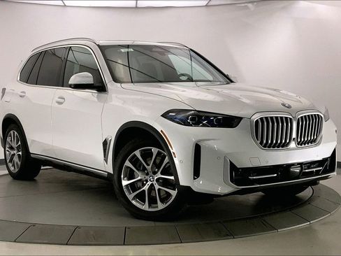 New 2026 BMW X5 xDrive50e w/ Climate Comfort Package image 11