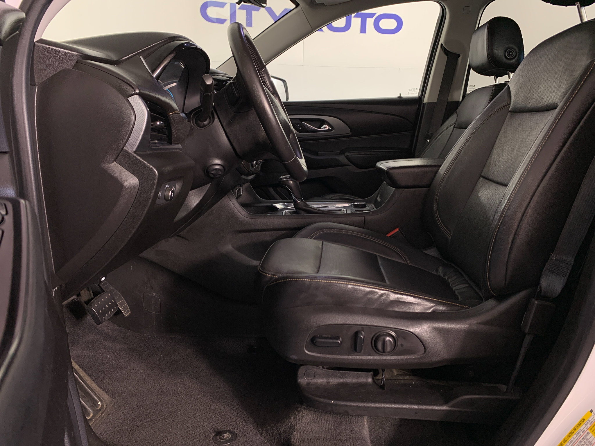 Used 2019 Chevrolet Traverse Premier AWD/4WD image 15
