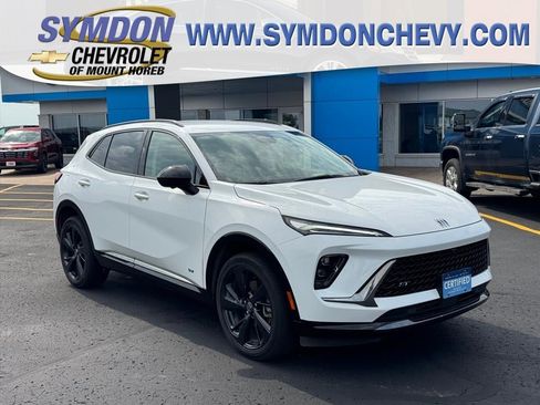 Used 2025 Buick Envision Sport Touring image 1