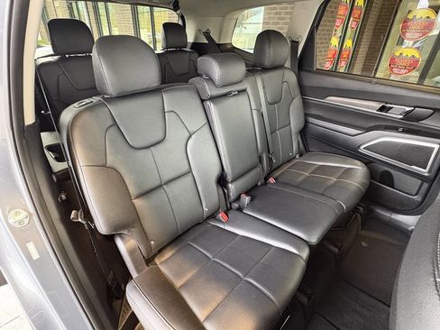 Used 2020 Kia Telluride EX image 33