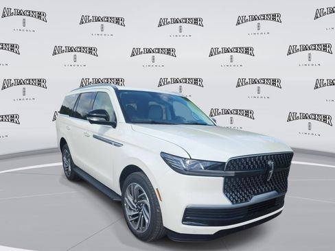 New 2026 Lincoln Navigator Premiere AWD/4WD image 7