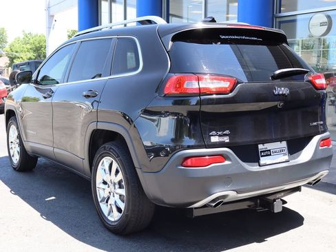 Used 2014 Jeep Cherokee Limited w/ Luxury Group AWD/4WD image 3