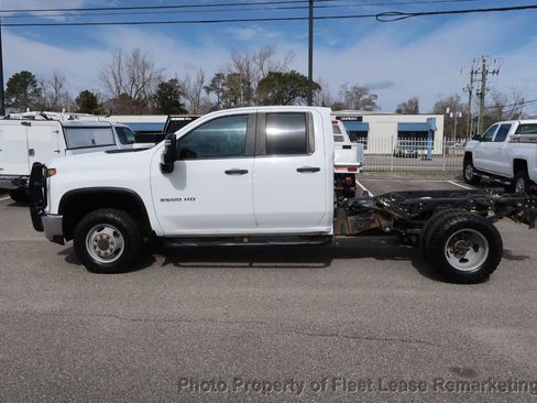 Used 2021 Chevrolet Silverado 3500 W/T w/ WT Convenience Package image 2