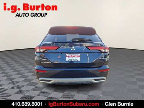Used 2024 Mitsubishi Outlander SE image 5
