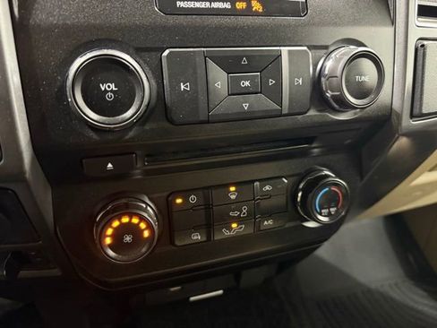 Used 2017 Ford F150 XLT w/ Trailer Tow Package image 16