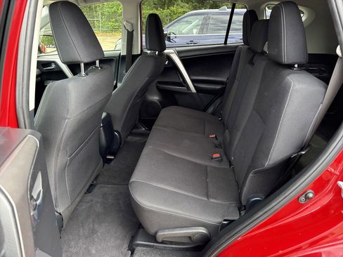 Used 2017 Toyota RAV4 XLE FWD image 13