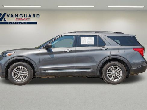 Used 2023 Ford Explorer XLT w/ Equipment Group 202A image 6