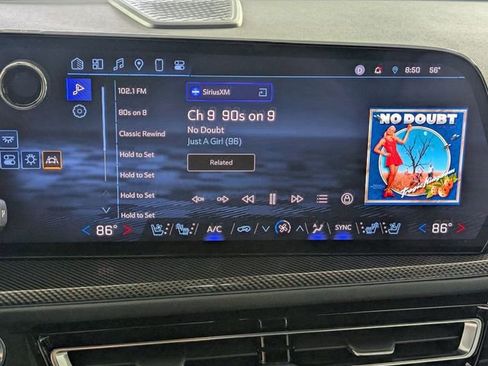 Used 2024 Chevrolet Traverse RS image 20